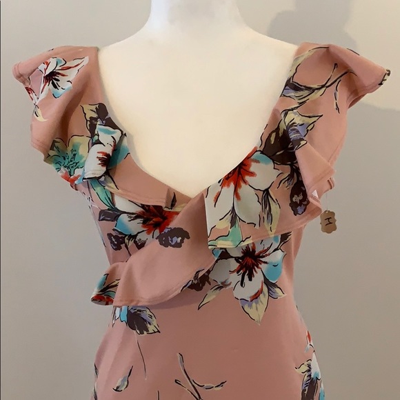 Blush floral mini dress, with ruffle detail - Picture 4 of 4